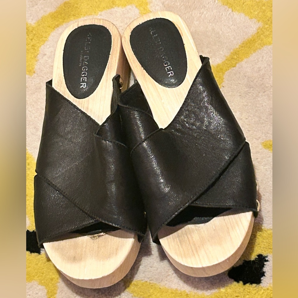 Kelsi Dagger Brooklyn KDB Black Vegan Leather Clog Sandals Sz 37/7